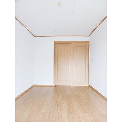 ウランタン壱番館 101【管理NO：1-012381801-01010】 ★家具家電は申し込み後に搬入しますの物件写真2
