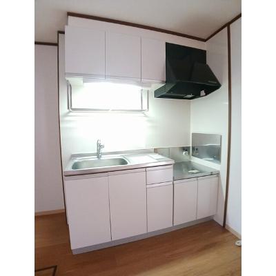 プレミール 101【管理NO：1-010079301-01010】 ★家具家電は申し込み後に搬入しますの物件写真3