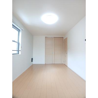 ラフィナ－ト 201【管理NO：1-019217301-02010】 ★家具家電は申し込み後に搬入します★の物件写真2