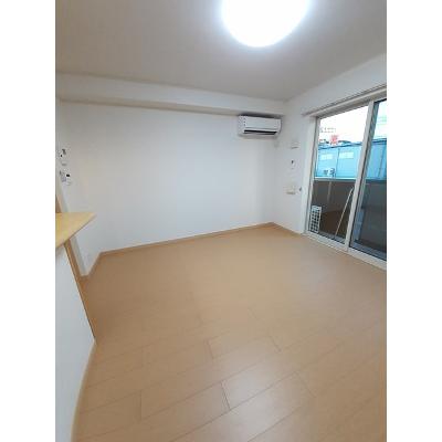 カザミラ 203【管理NO：1-017279501-02030】 ★家具家電は申し込み後に搬入します★の物件写真2