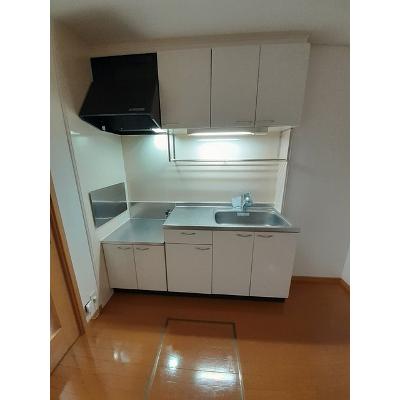 ラミアカ－メラ　ドゥエ 101【管理NO：1-014329802-01010】 ★家具家電は申し込み後に搬入します★の物件写真3
