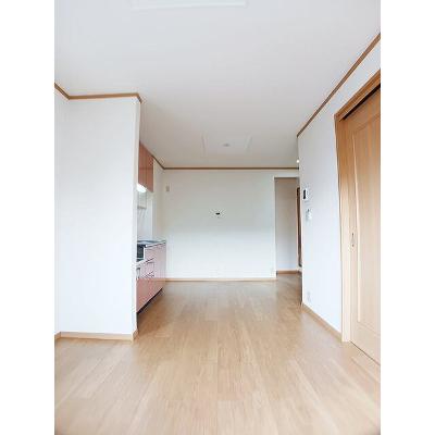 ケント・アヴェニュー壱番館 201【管理NO：1-013176801-02010】 ★家具家電は申し込み後に搬入します★の物件写真2