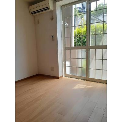 サファイアンエレガンスＤ 103【管理NO：1-007617501-01030】 ★家具家電は申し込み後に搬入しますの物件写真2