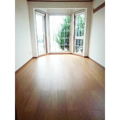 クレストール高島 102【管理NO：1-007592501-01020】 ★家具家電は申し込み後に搬入します★の物件写真2