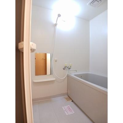 フロールパティオ 203【管理NO：1-007520001-02030】 ★家具家電は申し込み後に搬入します★の物件写真4