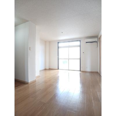 サザンコート長崎（Ｂ） 101【管理NO：1-004947502-01010】 ★家具家電は申し込み後に搬入しますの物件写真2