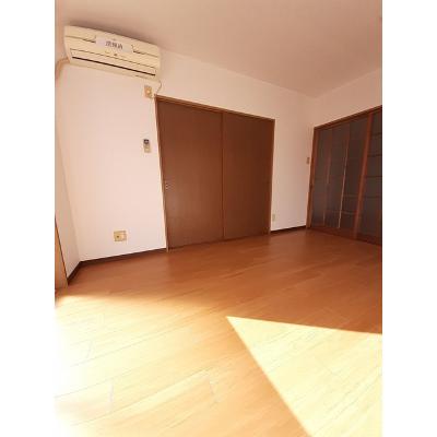 レビュー弐番館 101【管理NO：1-004609001-01010】 ★家具家電は申し込み後に搬入します★の物件写真2