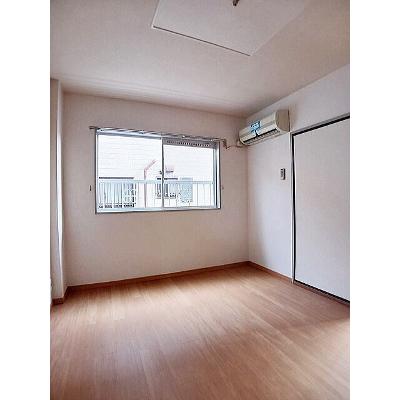 デパートメントアラキ 105【管理NO：1-003470901-01050】 ★家具家電は申し込み後に搬入します★の物件写真2
