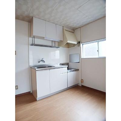長浜ハイツ 102【管理NO：1-001335301-01020】 ★家具家電は申し込み後に搬入しますの物件写真3
