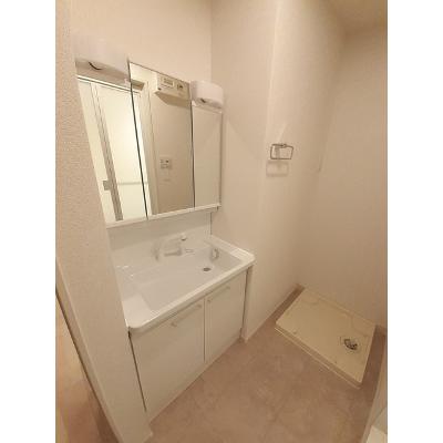 トレスプエンテ　Ⅱ 103【管理NO：1-026973602-01030】 ★家具家電は申し込み後に搬入しますの物件写真6