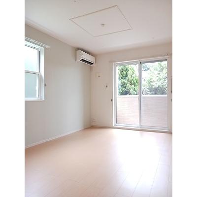 カレント 103【管理NO：1-021025601-01030】 ★家具家電は申し込み後に搬入します★の物件写真2
