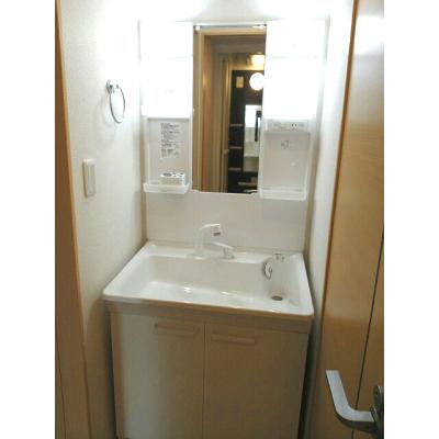 カレント 103【管理NO：1-021025601-01030】 ★家具家電は申し込み後に搬入します★の物件写真6
