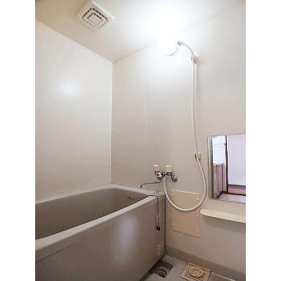 クローバーＢ 102【管理NO：1-007516602-01020】 ★家具家電は申し込み後に搬入します★の物件写真4