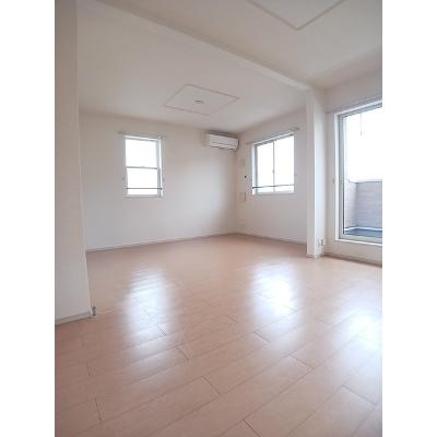 パークヴュー高瀬Ａ 201【管理NO：1-016911901-02010】 ★家具家電は申し込み後に搬入します★の物件写真2