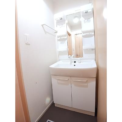 プリムローズ 201【管理NO：1-018105801-02010】 ★家具家電は申し込み後に搬入します★の物件写真6