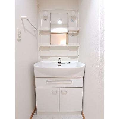 アヴニール　Ⅱ 201【管理NO：1-013722002-02010】 ★家具家電は申し込み後に搬入しますの物件写真6