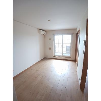 アヴニールⅠ 203【管理NO：1-013722001-02030】 ★家具家電は申し込み後に搬入します★の物件写真2
