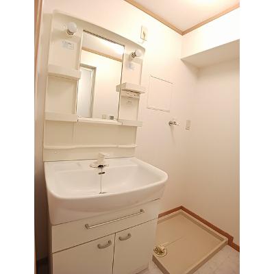 アルハンブラ二番館 203【管理NO：1-013005702-02030】 ★家具家電は申し込み後に搬入しますの物件写真6