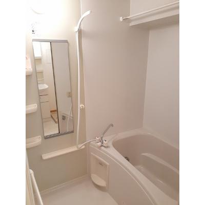 アルハンブラ一番館 202【管理NO：1-013005701-02020】 ★家具家電は申し込み後に搬入しますの物件写真4