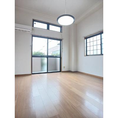 グランデファジョリーノ 105【管理NO：1-011564801-01050】 ★家具家電は申し込み後に搬入します★の物件写真2