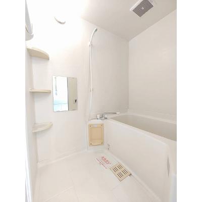 プチセレブ　Ｂ 103【管理NO：1-011710802-01030】 ★家具家電は申し込み後に搬入します★の物件写真4