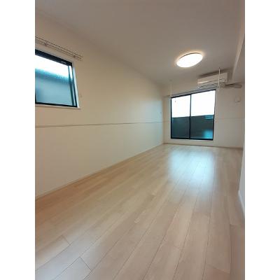 シーズン　ＳＳ 204【管理NO：1-026784602-02040】 ★家具家電は申し込み後に搬入しますの物件写真2