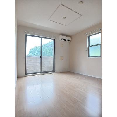 ラ・パルフェ　Ｂ 104【管理NO：1-022568802-01040】 ★家具家電は申し込み後に搬入しますの物件写真2