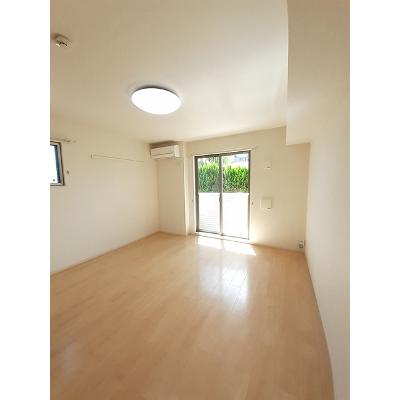 サンリットアベニューⅠ 101【管理NO：1-021524901-01010】 ★家具家電は申し込み後に搬入しますの物件写真2