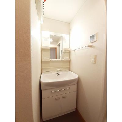 ソレイユかず　Ｂ 203【管理NO：1-014917402-02030】 ★家具家電は申し込み後に搬入しますの物件写真6