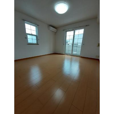 フローラル奥田Ａ 101【管理NO：1-014855501-01010】 ★家具家電は申し込み後に搬入します★の物件写真2