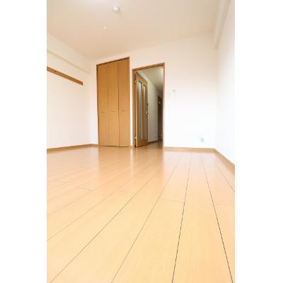 エアリーストリート 804【管理NO：1-012660101-08040】 ★家具家電は申し込み後に搬入します★の物件写真2