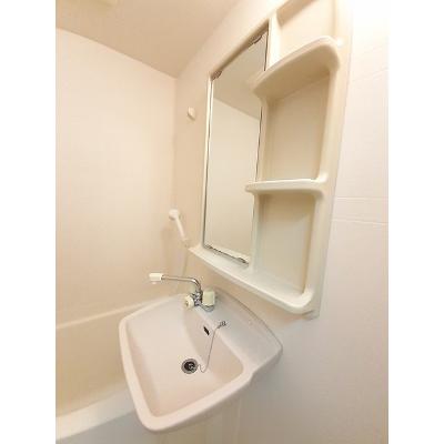ＢＬＵＥ　ＳＫＹ　鴻川 212【管理NO：1-007951801-02100】 ★家具家電は申し込み後に搬入しますの物件写真6