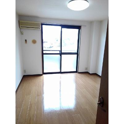アクシスⅠ 105【管理NO：1-007725801-01040】 ★家具家電は申し込み後に搬入しますの物件写真2
