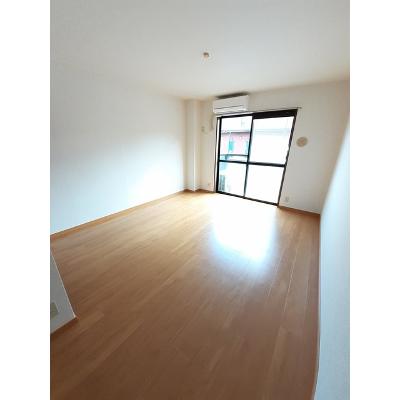 アクシスⅡ 101【管理NO：1-007572901-01010】 ★家具家電は申し込み後に搬入しますの物件写真2