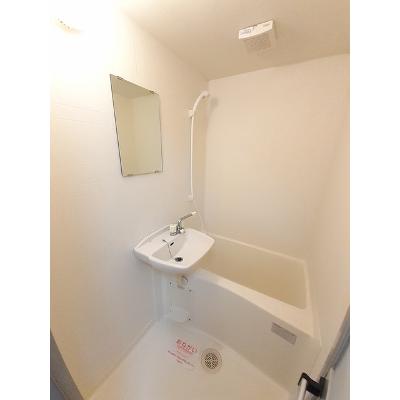 アクシスⅡ 101【管理NO：1-007572901-01010】 ★家具家電は申し込み後に搬入しますの物件写真4