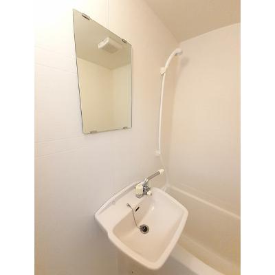アクシスⅡ 101【管理NO：1-007572901-01010】 ★家具家電は申し込み後に搬入しますの物件写真6
