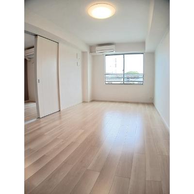 アールズハイムⅡ 303【管理NO：1-027522001-03030】 ★家具家電は申し込み後に搬入します★の物件写真2