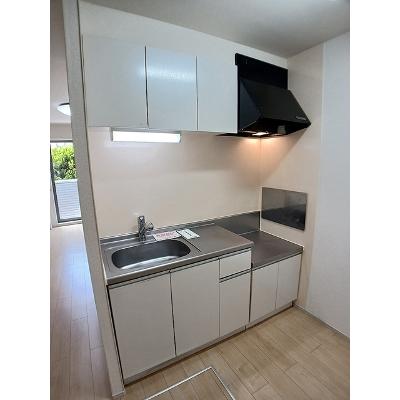 サンリットアベニューⅠ 102【管理NO：1-021524901-01020】 ★家具家電は申し込み後に搬入しますの物件写真3