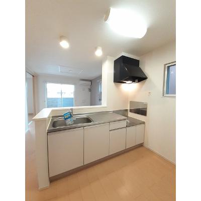 カーサプリマベーラ　Ｄ 201【管理NO：1-018629602-02010】 ★家具家電は申し込み後に搬入しますの物件写真3