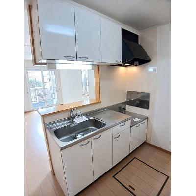 シンフォニーⅠ 101【管理NO：1-014403101-01010】 ★家具家電は申し込み後に搬入します★の物件写真3