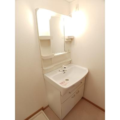 シンフォニーⅠ 101【管理NO：1-014403101-01010】 ★家具家電は申し込み後に搬入します★の物件写真6
