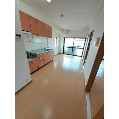 スターメゾン古国府 301【管理NO：1-012374401-03010】 ★家具家電は申し込み後に搬入します 2026年08月上旬入居可能の物件写真2