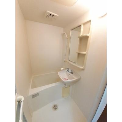 レジデンス由布 302【管理NO：1-010190801-03020】 ★家具家電は申し込み後に搬入します★の物件写真4