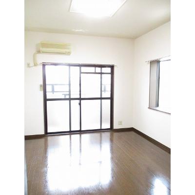 ＢＬＵＥ　ＳＫＹ　鴻川 111【管理NO：1-007951801-01090】 ★家具家電は申し込み後に搬入します 2026年07月下旬入居可能の物件写真2