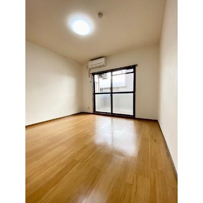 Ｃｉｔｙ　Ｌｉｆｅ　ＫＡＫＵ 406【管理NO：1-007420701-04050】 ★家具家電は申し込み後に搬入しますの物件写真2