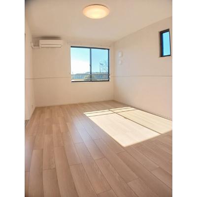 ラヴィベール　Ⅱ 201【管理NO：1-028320501-02010】 ★家具家電は申し込み後に搬入しますの物件写真2