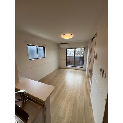 リデアル三川　Ａ 202【管理NO：1-027830401-02020】 ★家具家電は申し込み後に搬入しますの物件写真2