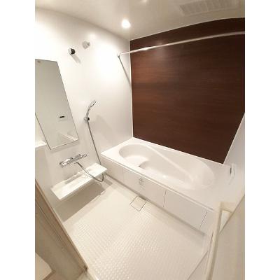 リラ　クオーレ 103【管理NO：1-026974001-01030】 ★家具家電は申し込み後に搬入します★の物件写真4