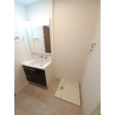 リラ　クオーレ 103【管理NO：1-026974001-01030】 ★家具家電は申し込み後に搬入します★の物件写真6