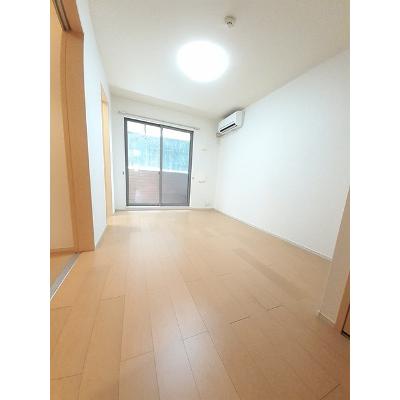 ブライト　スノー 102【管理NO：1-019807701-01020】 ★家具家電は申し込み後に搬入しますの物件写真2